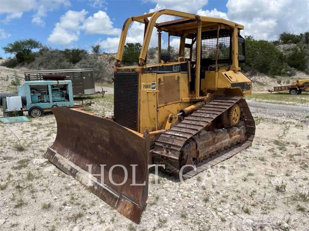 CAT D5MXL Buldozer sobre oruga