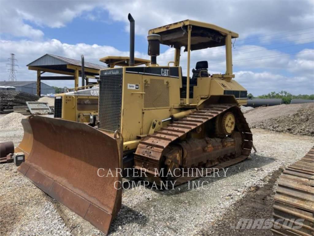 CAT D5MXL Buldozer sobre oruga