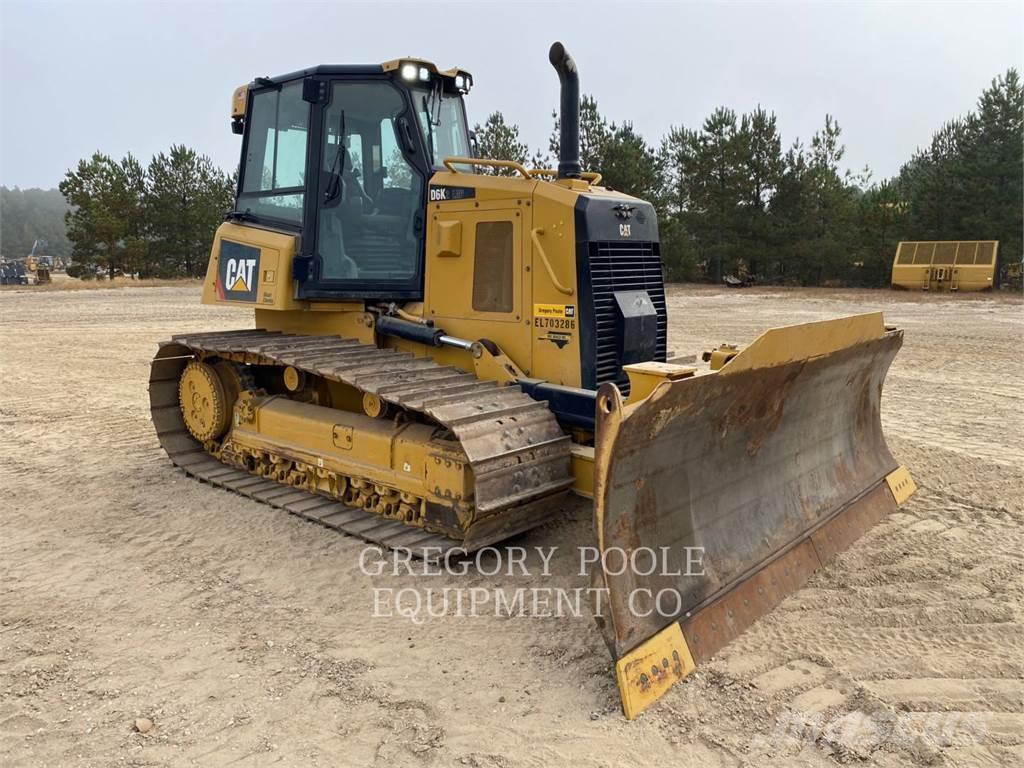 CAT D6K Buldozer sobre oruga