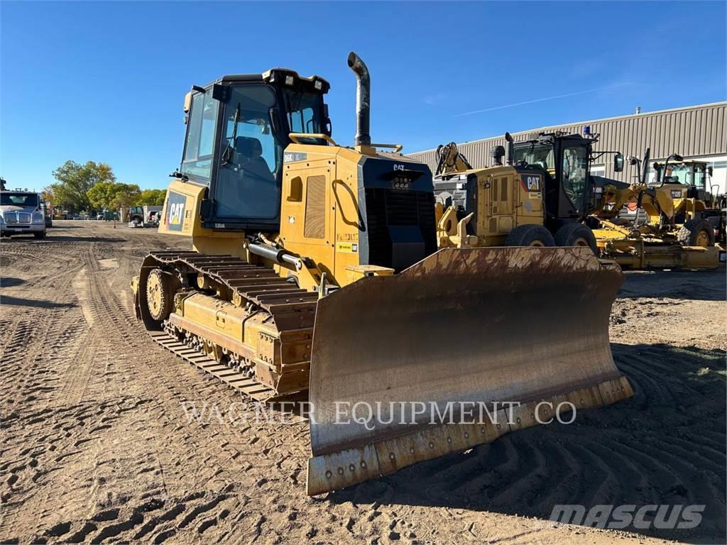 CAT D6K2 Buldozer sobre oruga