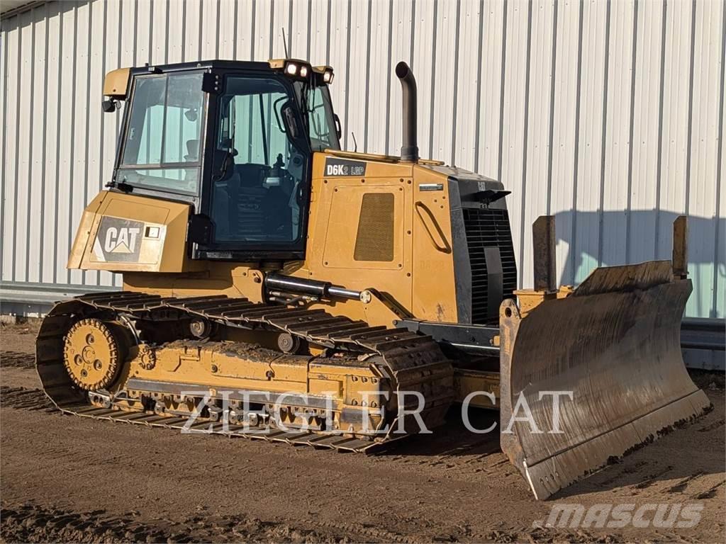 CAT D6K2 Buldozer sobre oruga