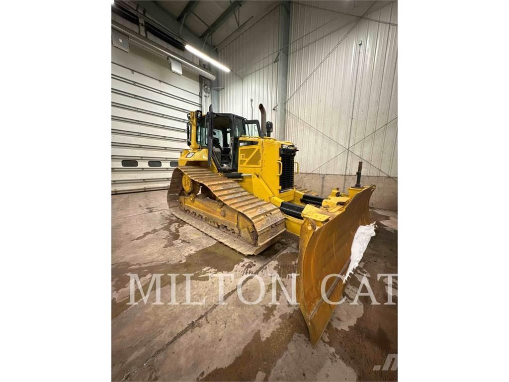 CAT D6N Buldozer sobre oruga