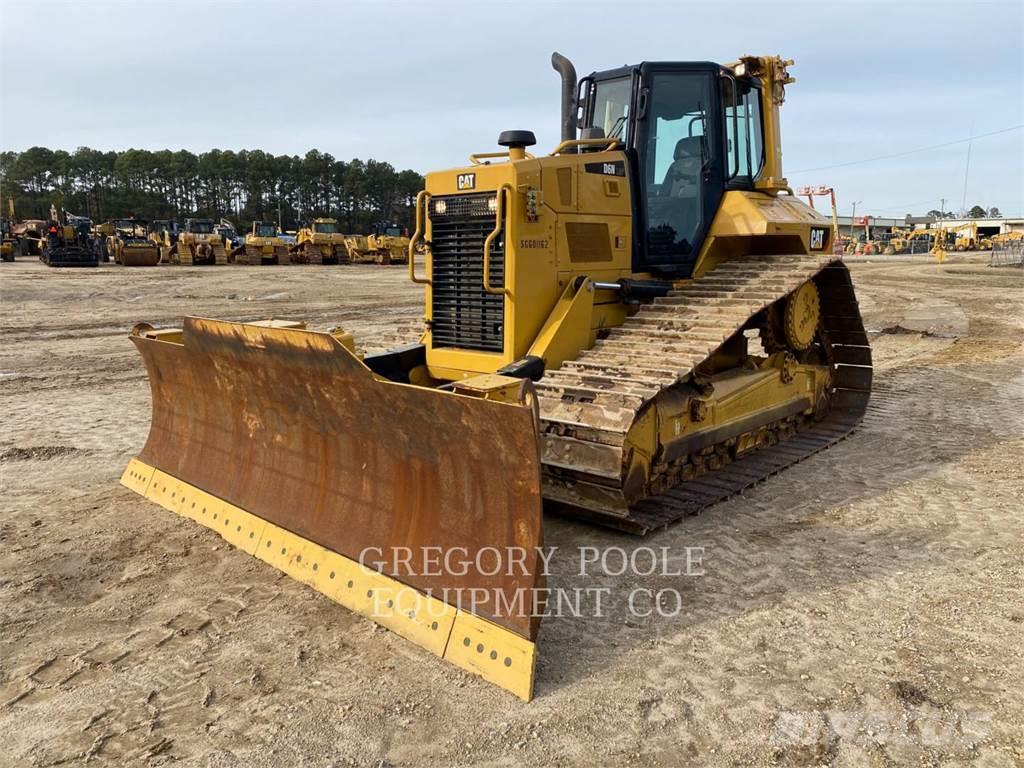 CAT D6N Buldozer sobre oruga