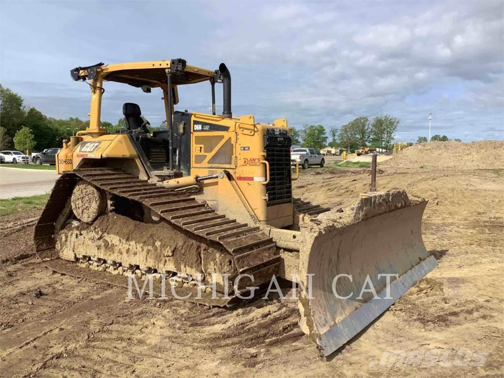 CAT D6NL Buldozer sobre oruga