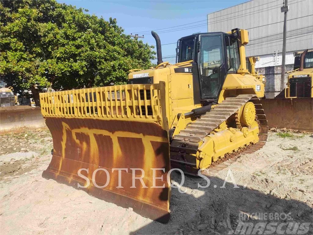 CAT D6NXL Buldozer sobre oruga