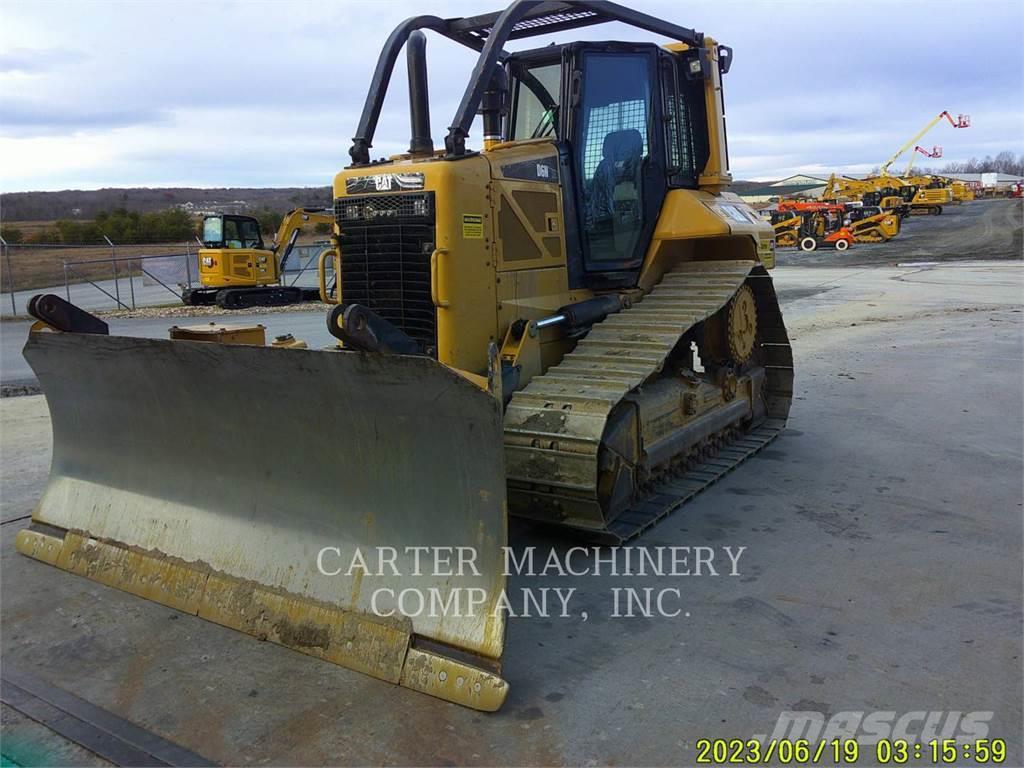 CAT D6NXL Buldozer sobre oruga