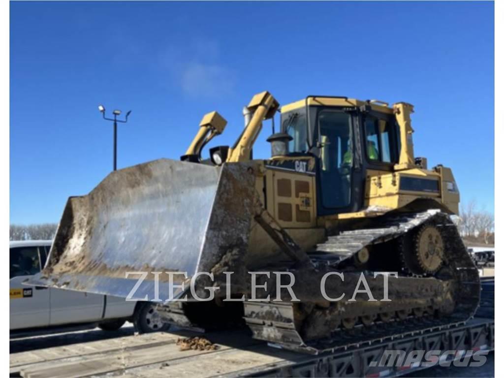 CAT D6RII Buldozer sobre oruga