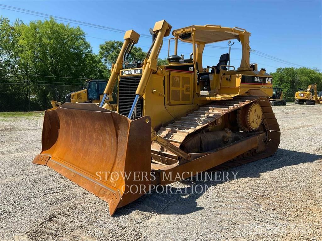 CAT D6RIII Buldozer sobre oruga