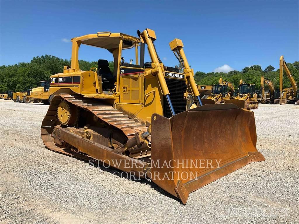 CAT D6RIII Buldozer sobre oruga