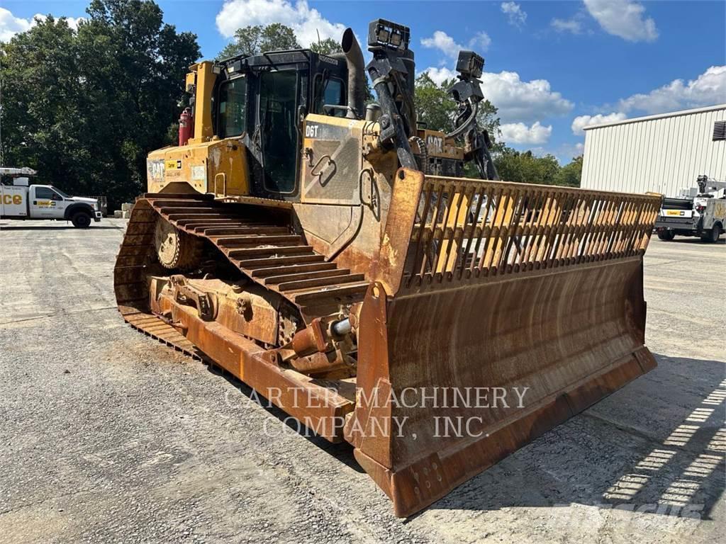 CAT D6T Buldozer sobre oruga