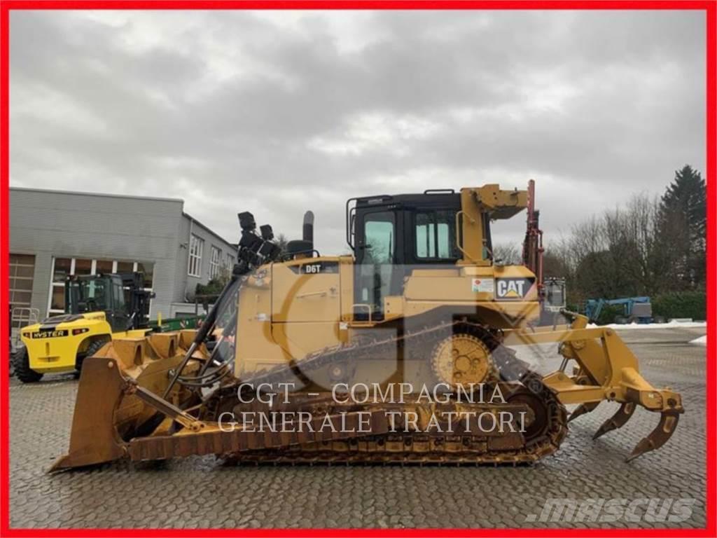 CAT D6T Buldozer sobre oruga