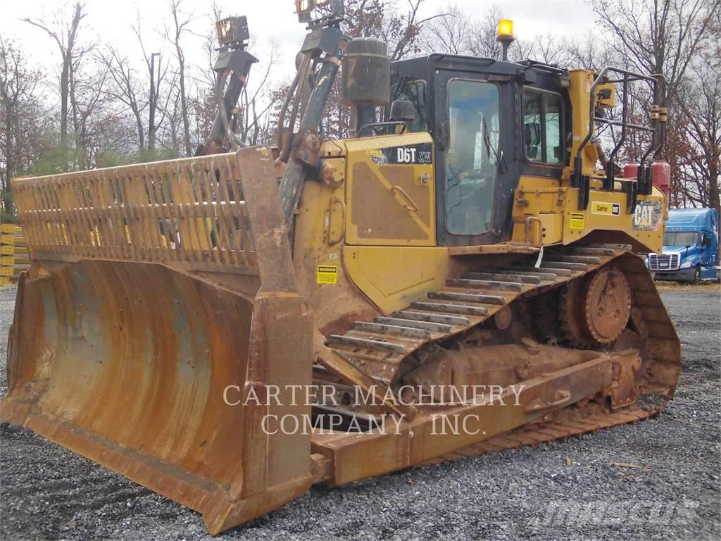 CAT D6T Buldozer sobre oruga