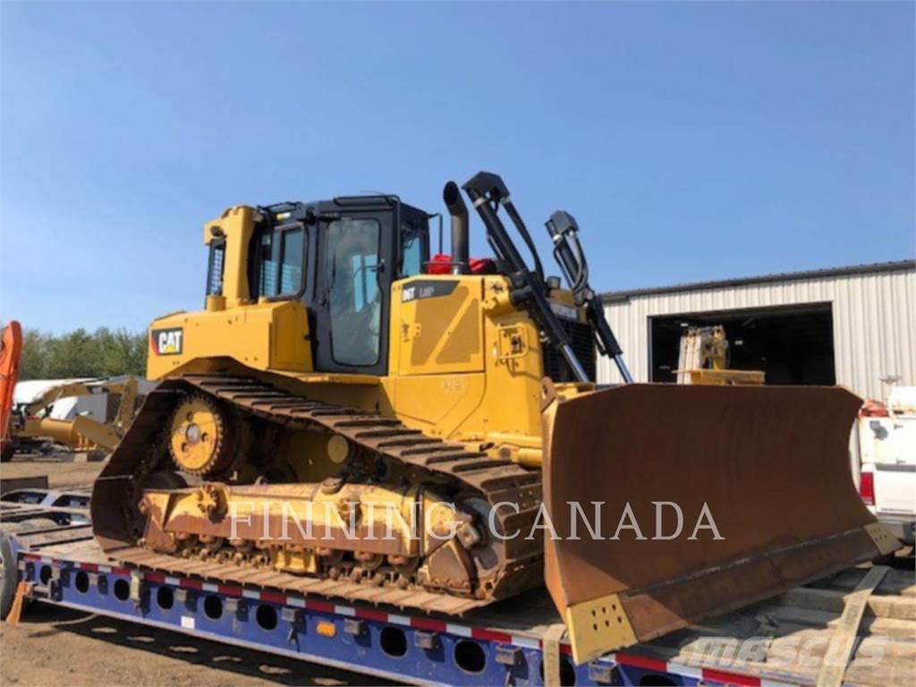 CAT D6T Buldozer sobre oruga