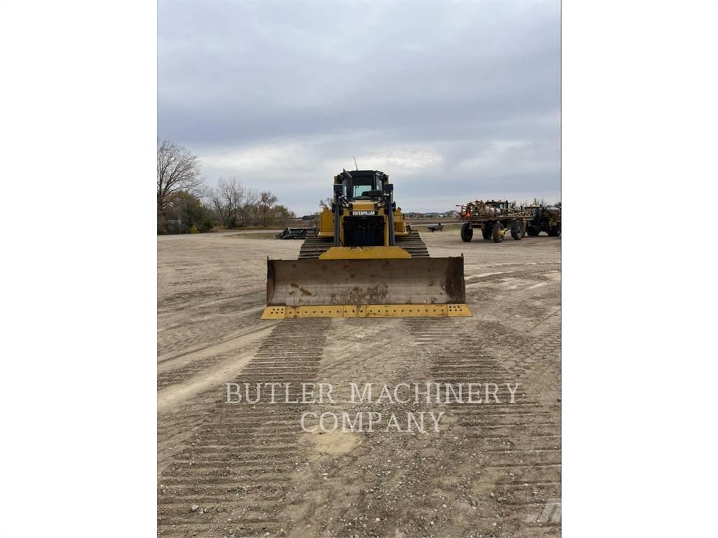 CAT D6T Buldozer sobre oruga