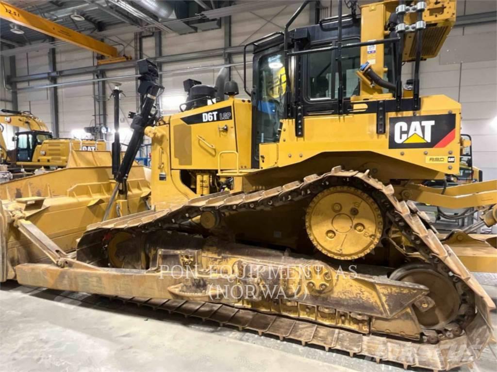 CAT D6T Buldozer sobre oruga