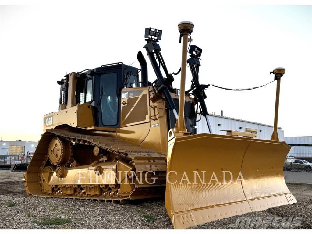 CAT D6T Buldozer sobre oruga