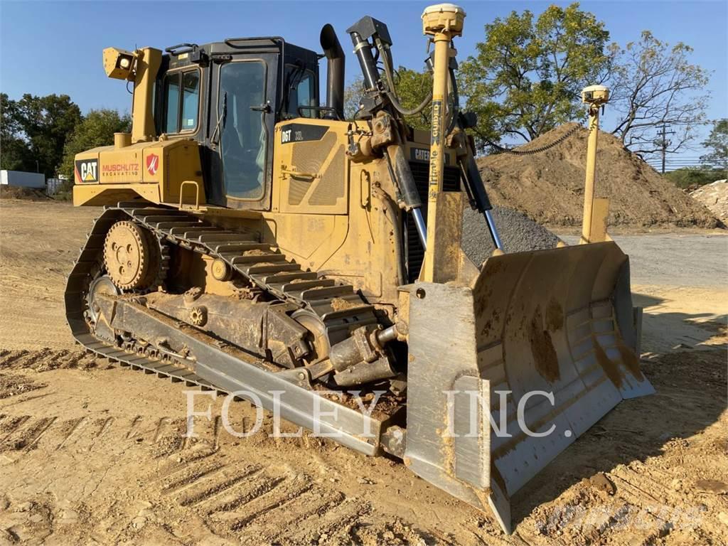 CAT D6T Buldozer sobre oruga