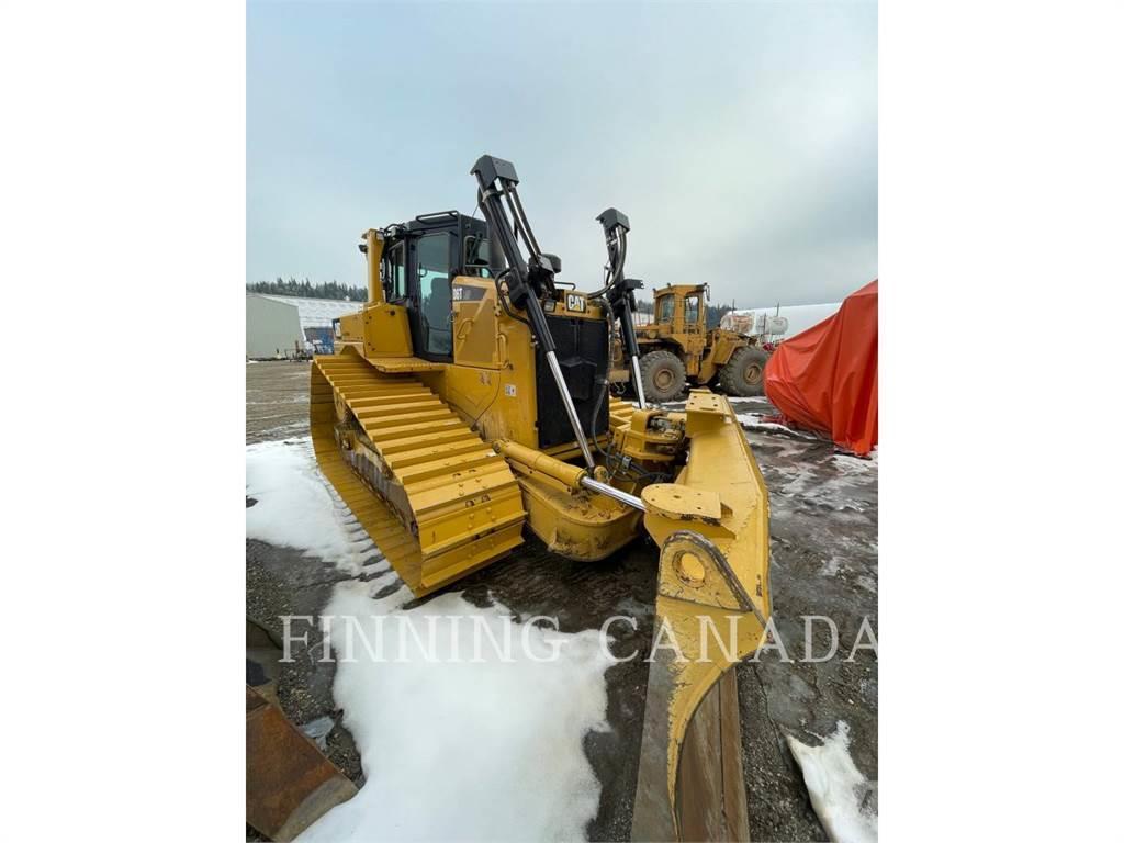 CAT D6T Buldozer sobre oruga