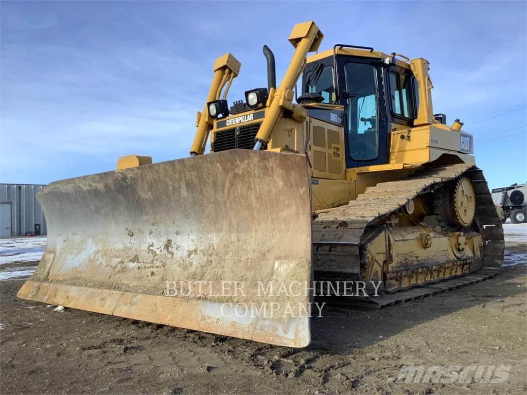 CAT D6T Buldozer sobre oruga