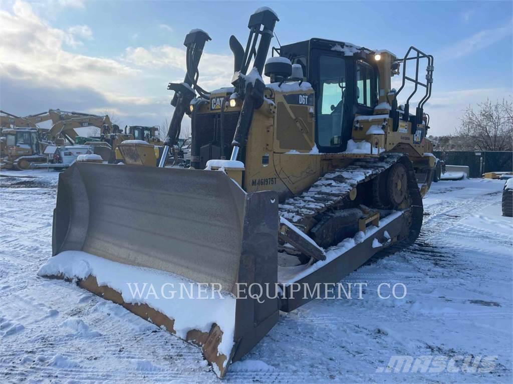 CAT D6T Buldozer sobre oruga