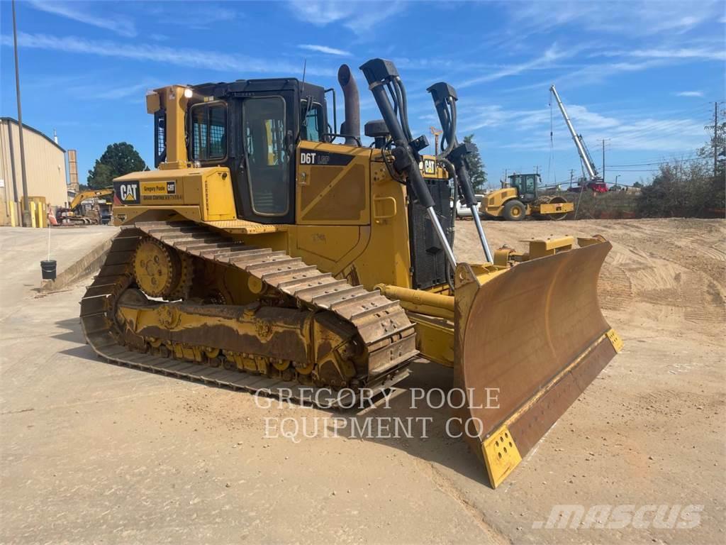 CAT D6TVP Buldozer sobre oruga