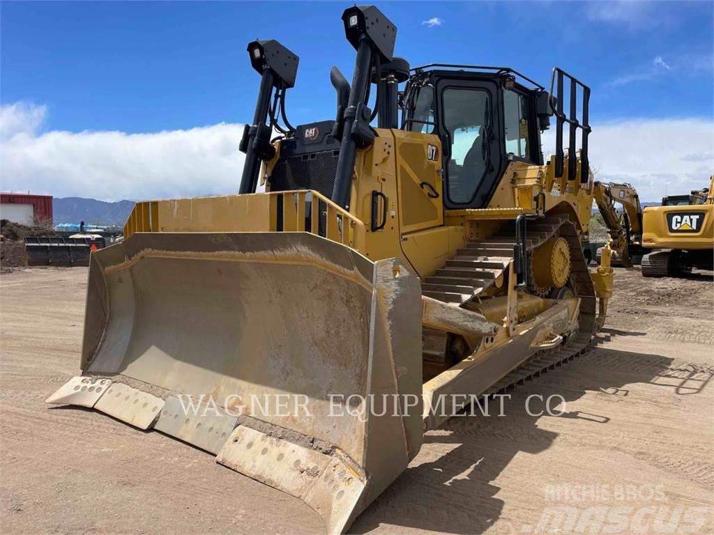 CAT D7 Buldozer sobre oruga