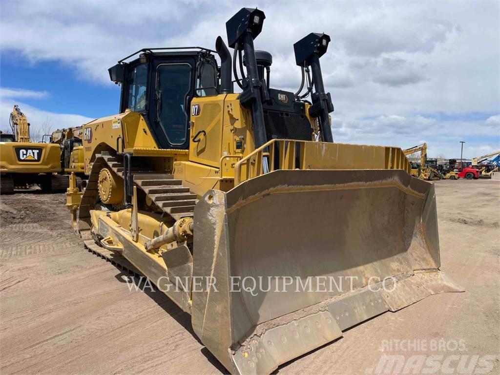 CAT D7 Buldozer sobre oruga