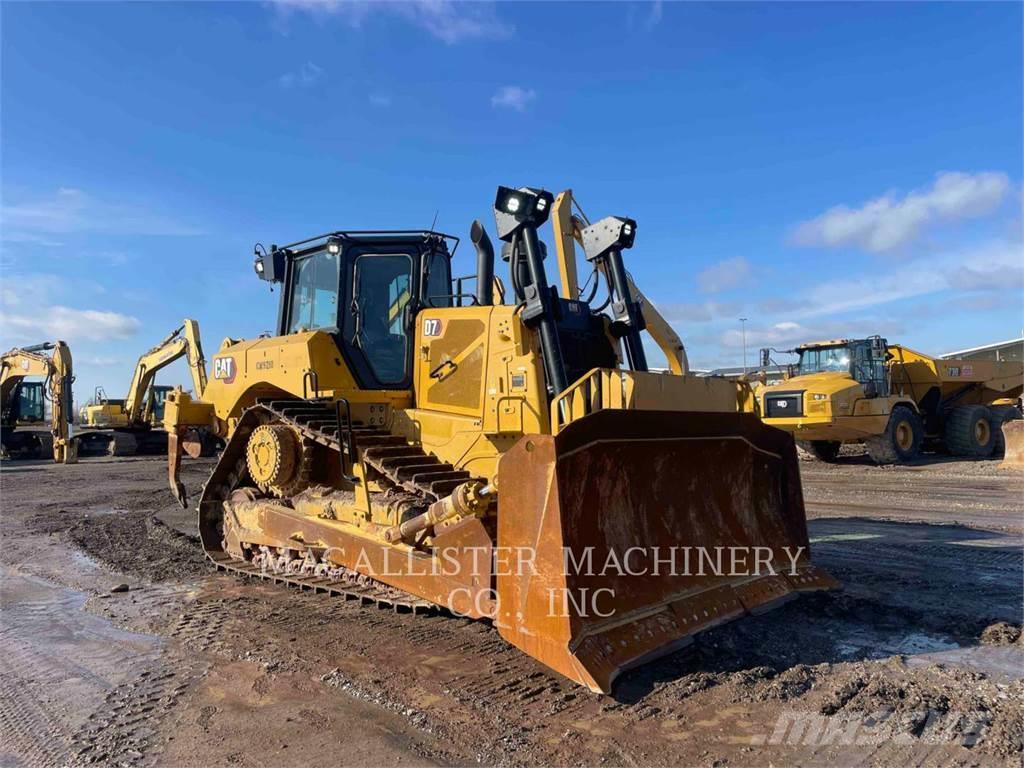 CAT D7 Buldozer sobre oruga