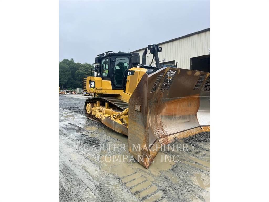 CAT D7E Buldozer sobre oruga