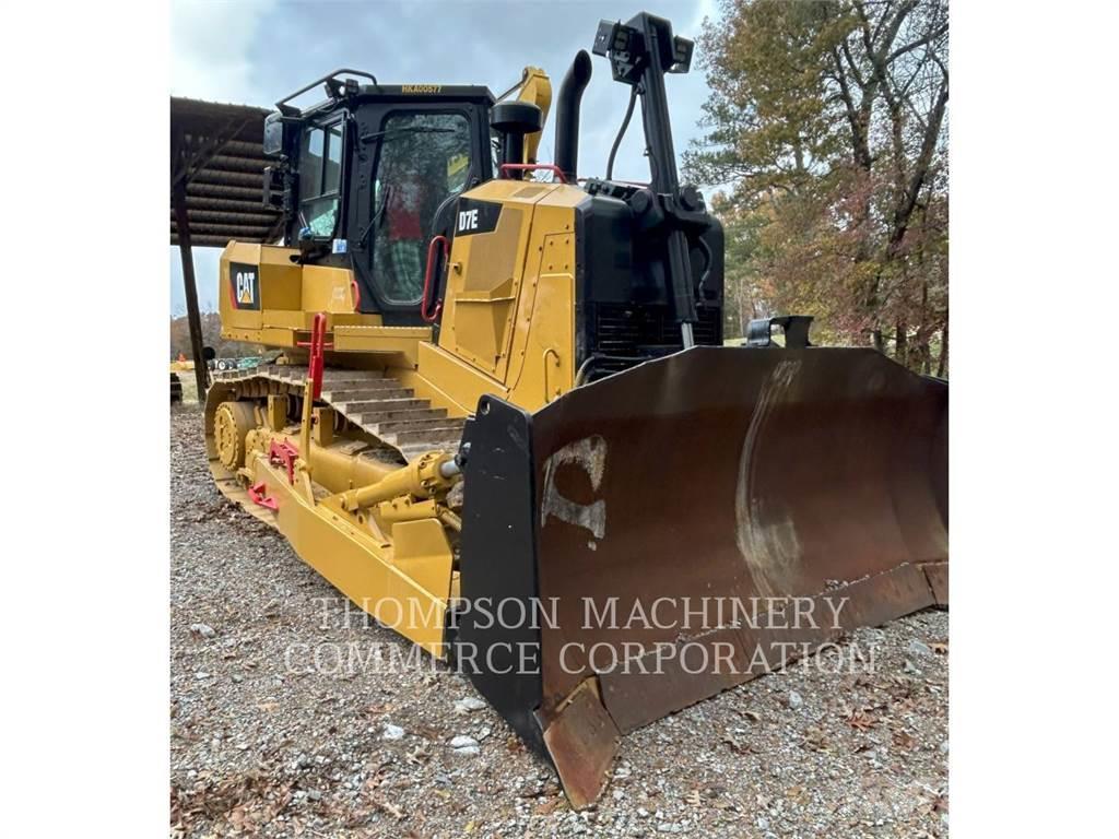 CAT D7E Buldozer sobre oruga