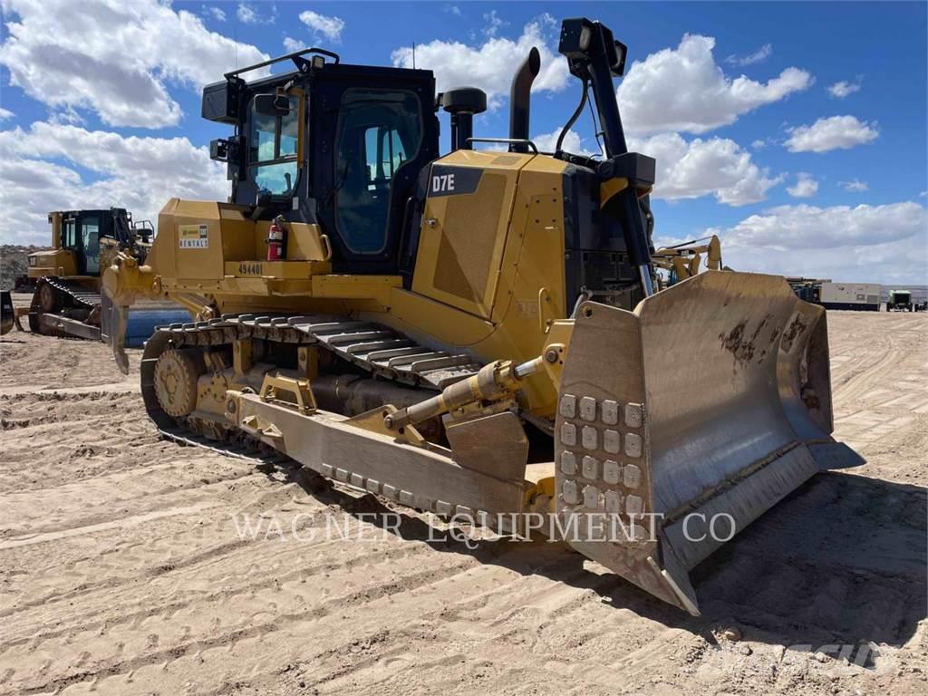 CAT D7E Buldozer sobre oruga