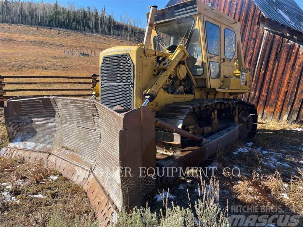 CAT D7G Buldozer sobre oruga