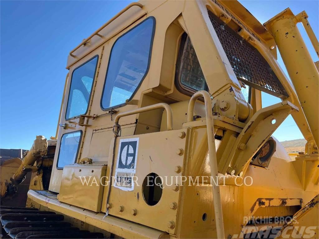 CAT D7G Buldozer sobre oruga