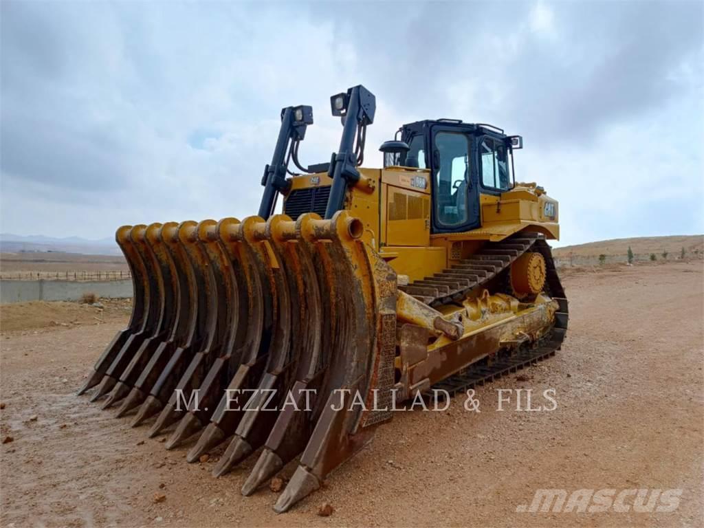 CAT D8R Buldozer sobre oruga