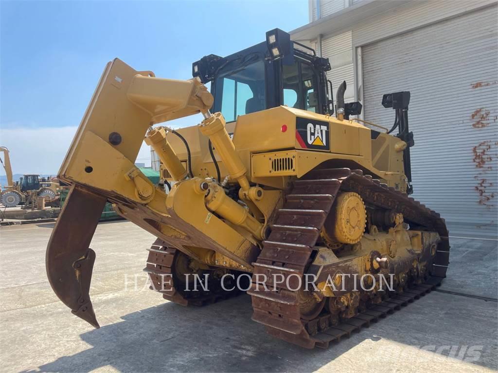 CAT D8R Buldozer sobre oruga