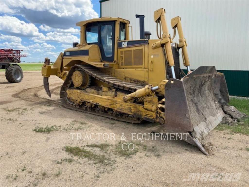 CAT D8R Buldozer sobre oruga