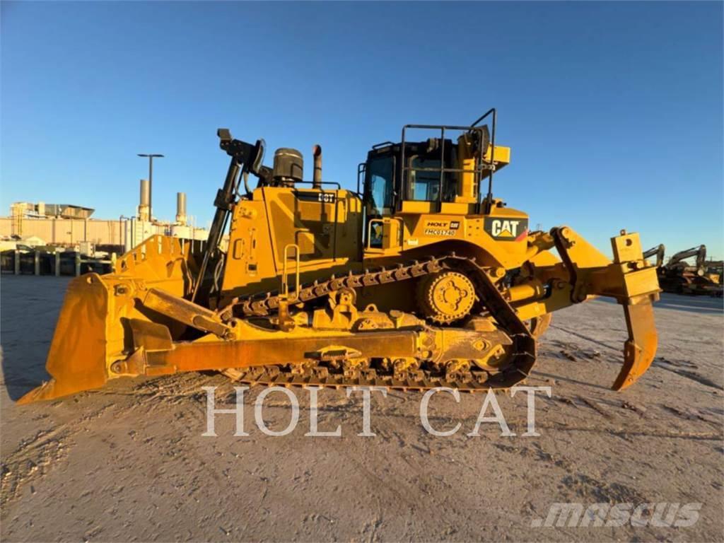 CAT D8T Buldozer sobre oruga