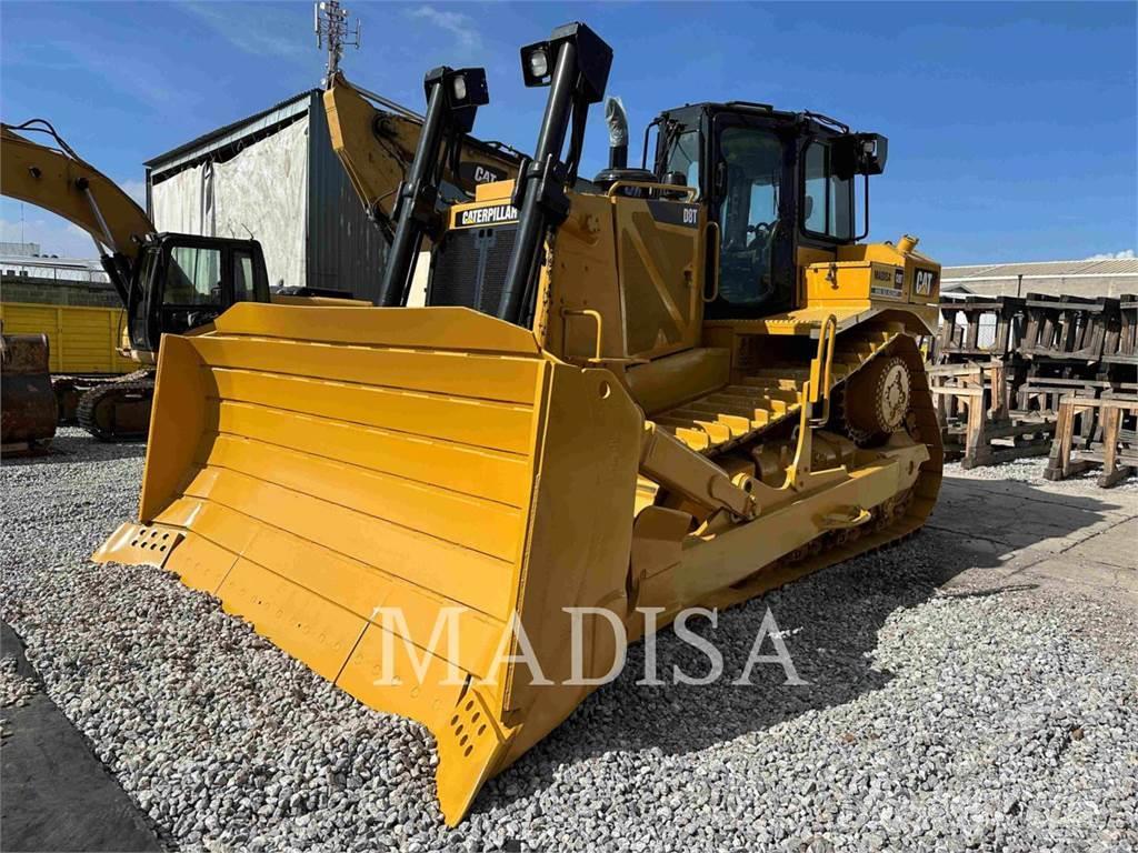 CAT D8T Buldozer sobre oruga