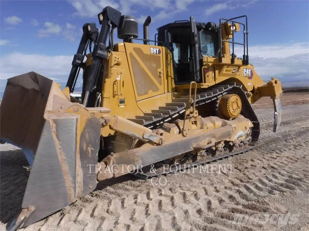 CAT D8T Buldozer sobre oruga