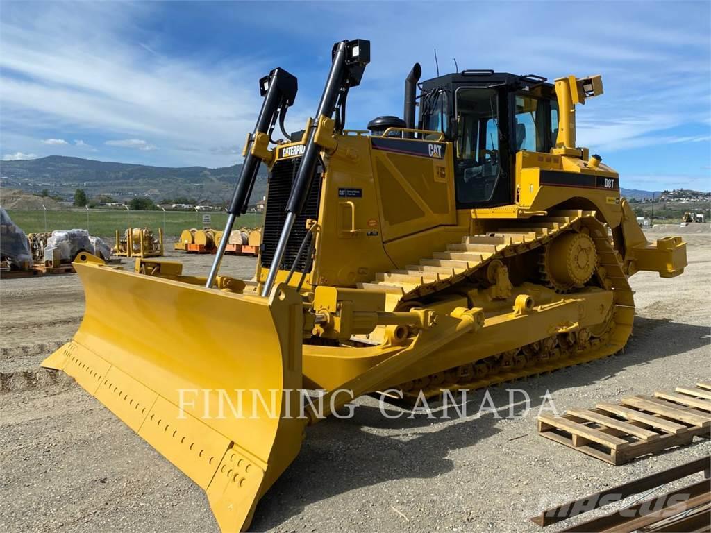 CAT D8T Buldozer sobre oruga