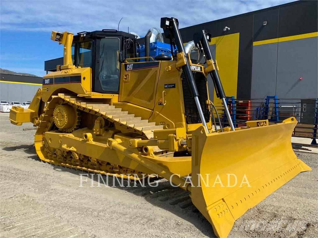 CAT D8T Buldozer sobre oruga