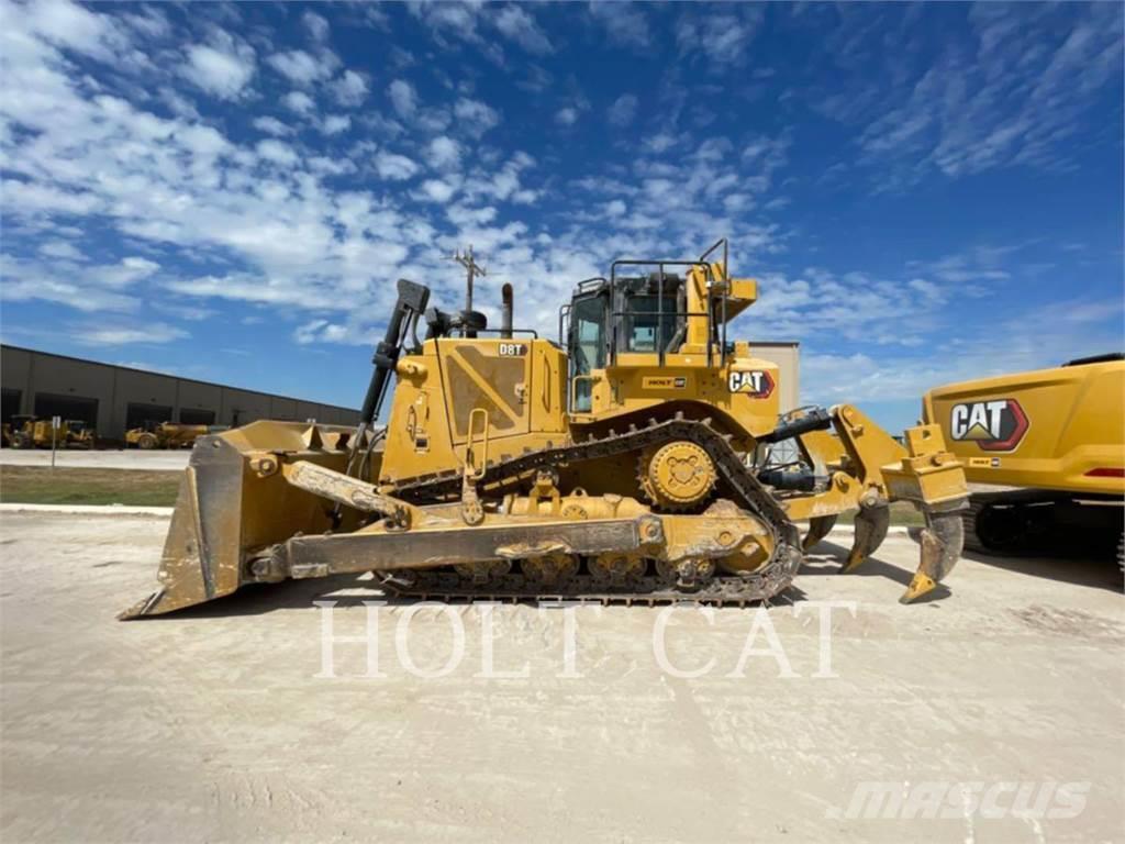 CAT D8T Buldozer sobre oruga