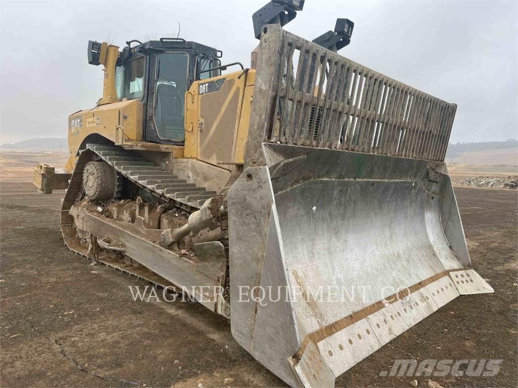 CAT D8T Buldozer sobre oruga