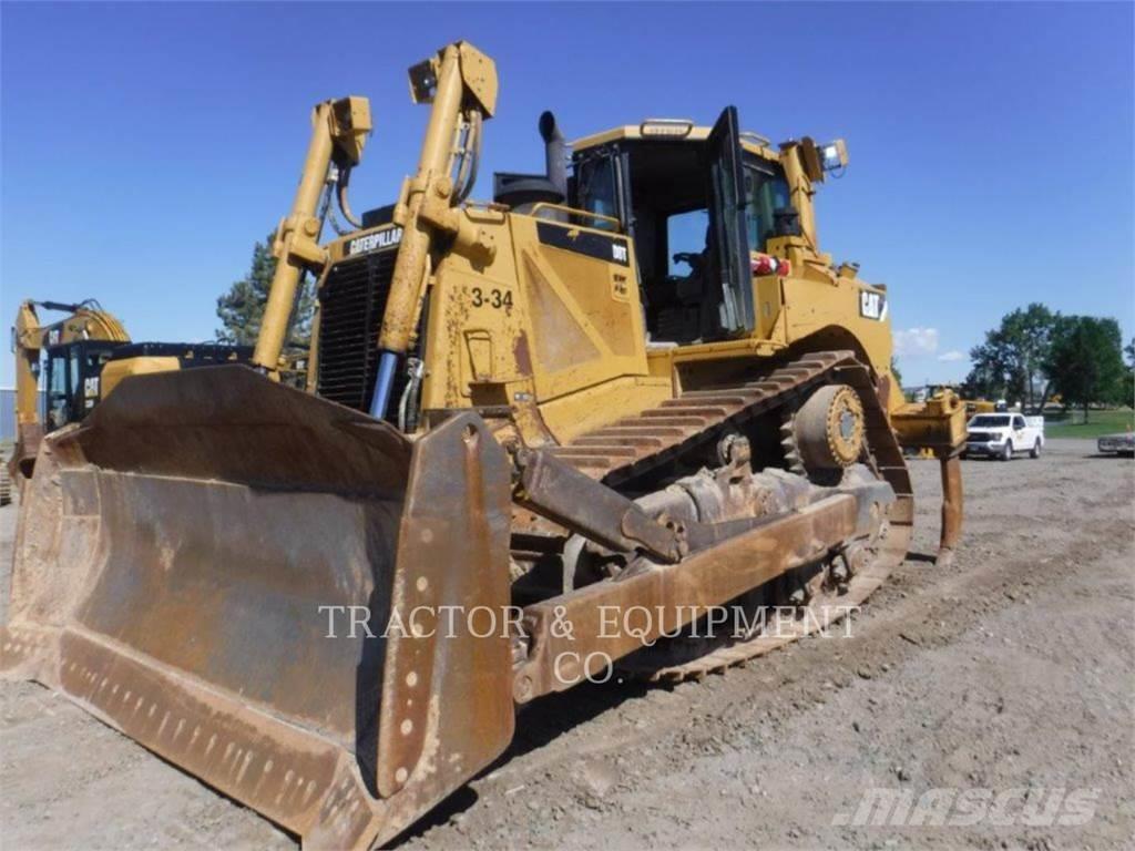 CAT D8T Buldozer sobre oruga