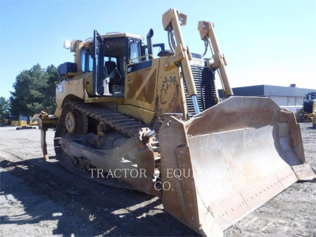 CAT D8T Buldozer sobre oruga