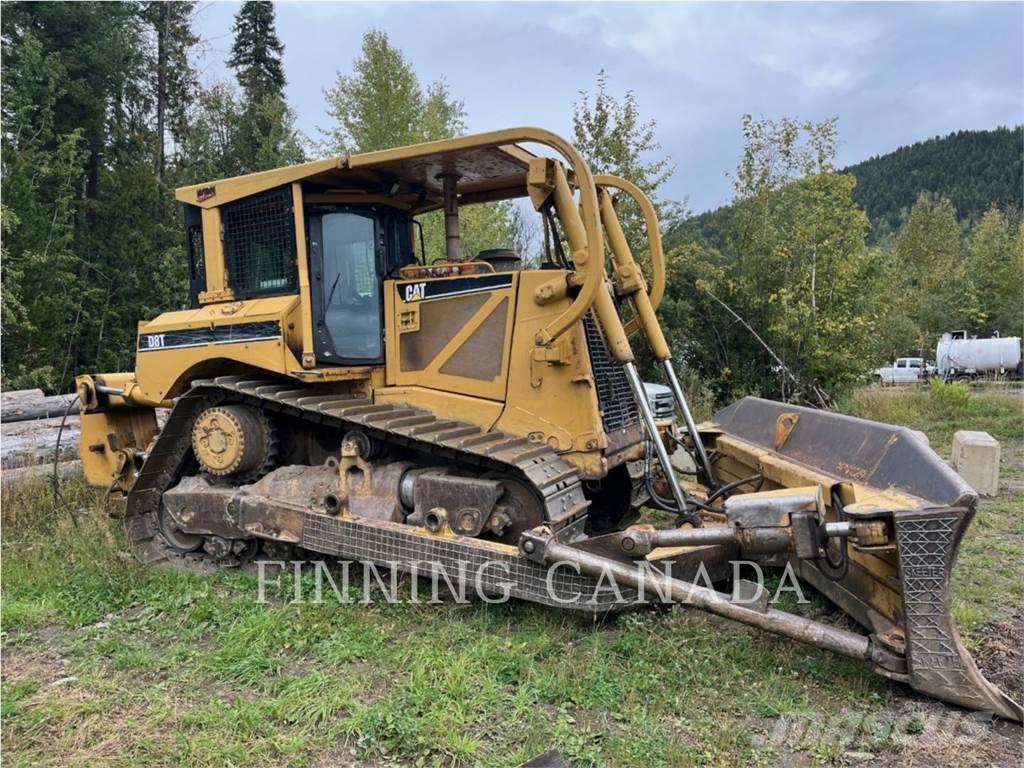 CAT D8T Buldozer sobre oruga