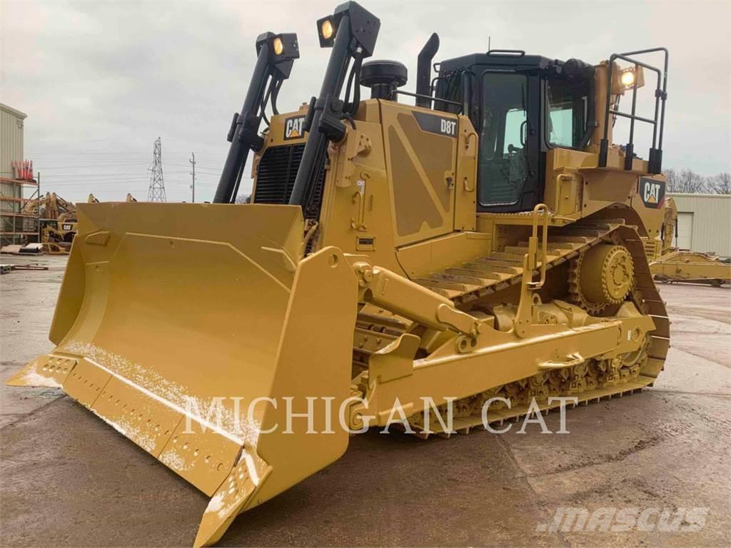 CAT D8T Buldozer sobre oruga