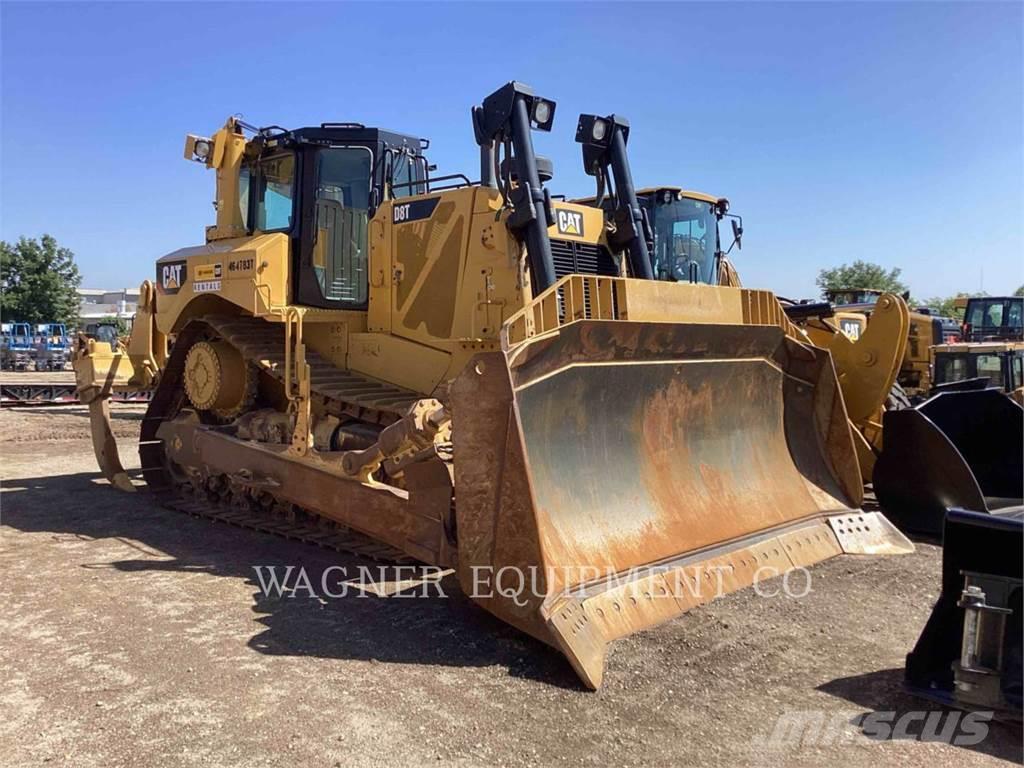 CAT D8T Buldozer sobre oruga