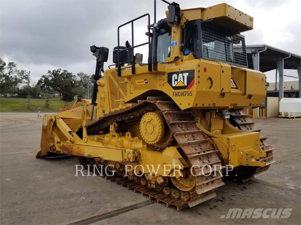 CAT D8T Buldozer sobre oruga