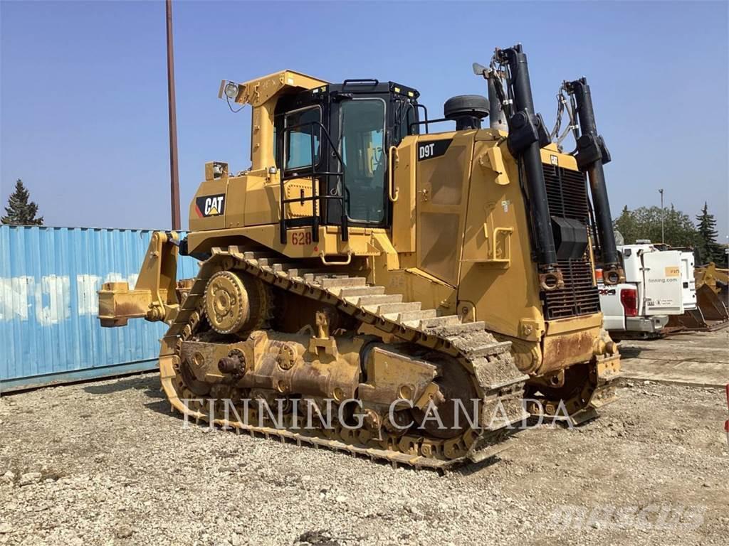 CAT D9T Buldozer sobre oruga